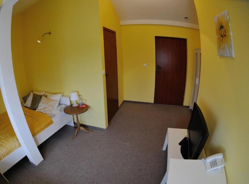 Motel Silver Konstantynów Łódzki Rum bild